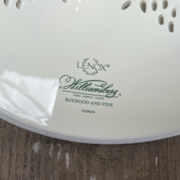 Lenox Boxwood & Pine Pattern Tea Light Lamp Candle Holder in Original Box - Picture 13 of 15